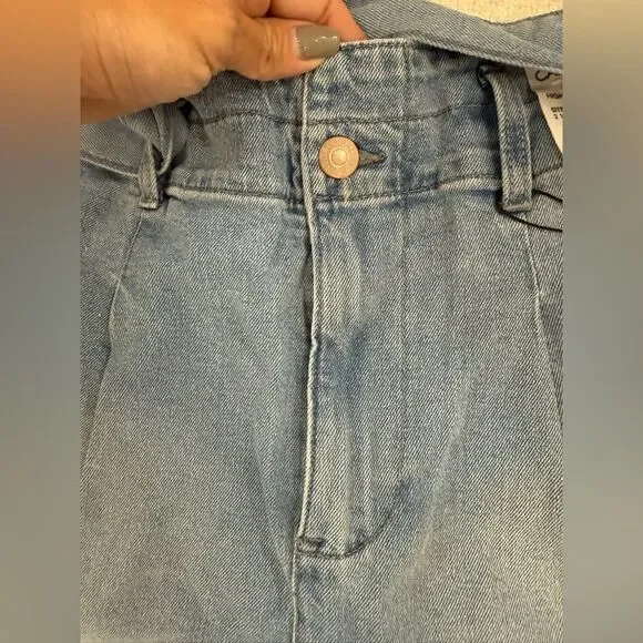 NWT Calvin Klein Jeans Women's Hi Rise Self Belted W/Raw Hem Short - Picture 6 of 6